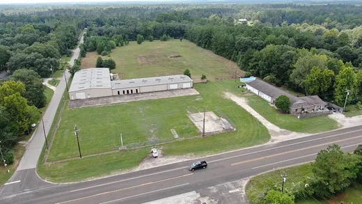 Silsbee commercial Realtor, commercial real estate Silsbee TX, Tyler County commercial building for rent, commercial property for lease Silsbee,